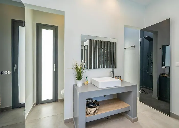 La Ciel By Σβορωνάτα